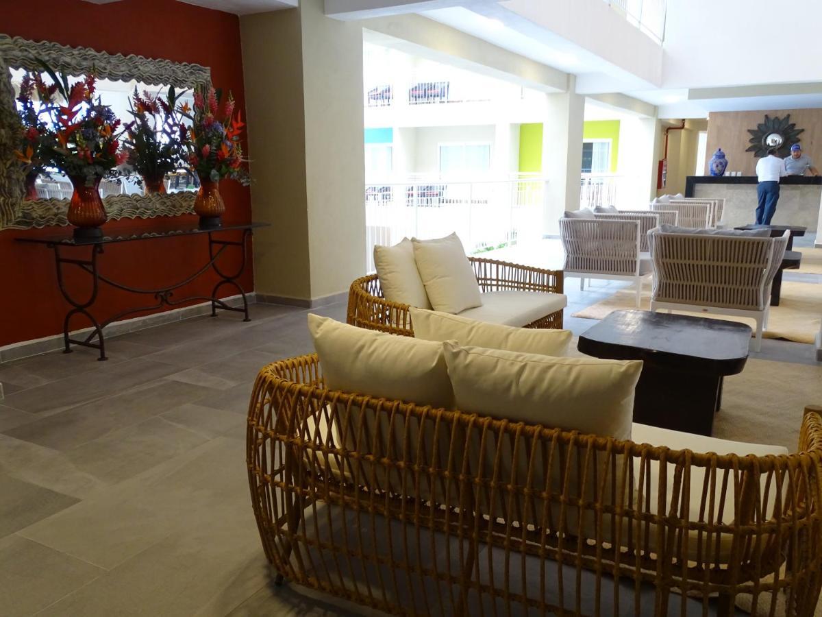 Decameron Isla Coral Guayabitos, Ramada Resort Rincon de Guayabitos