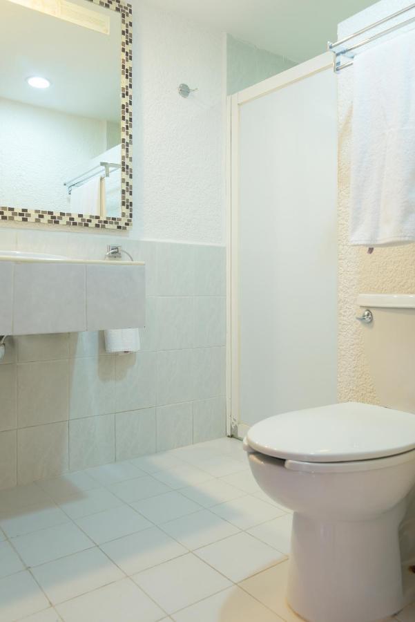 Y Nader Hotel Cancun