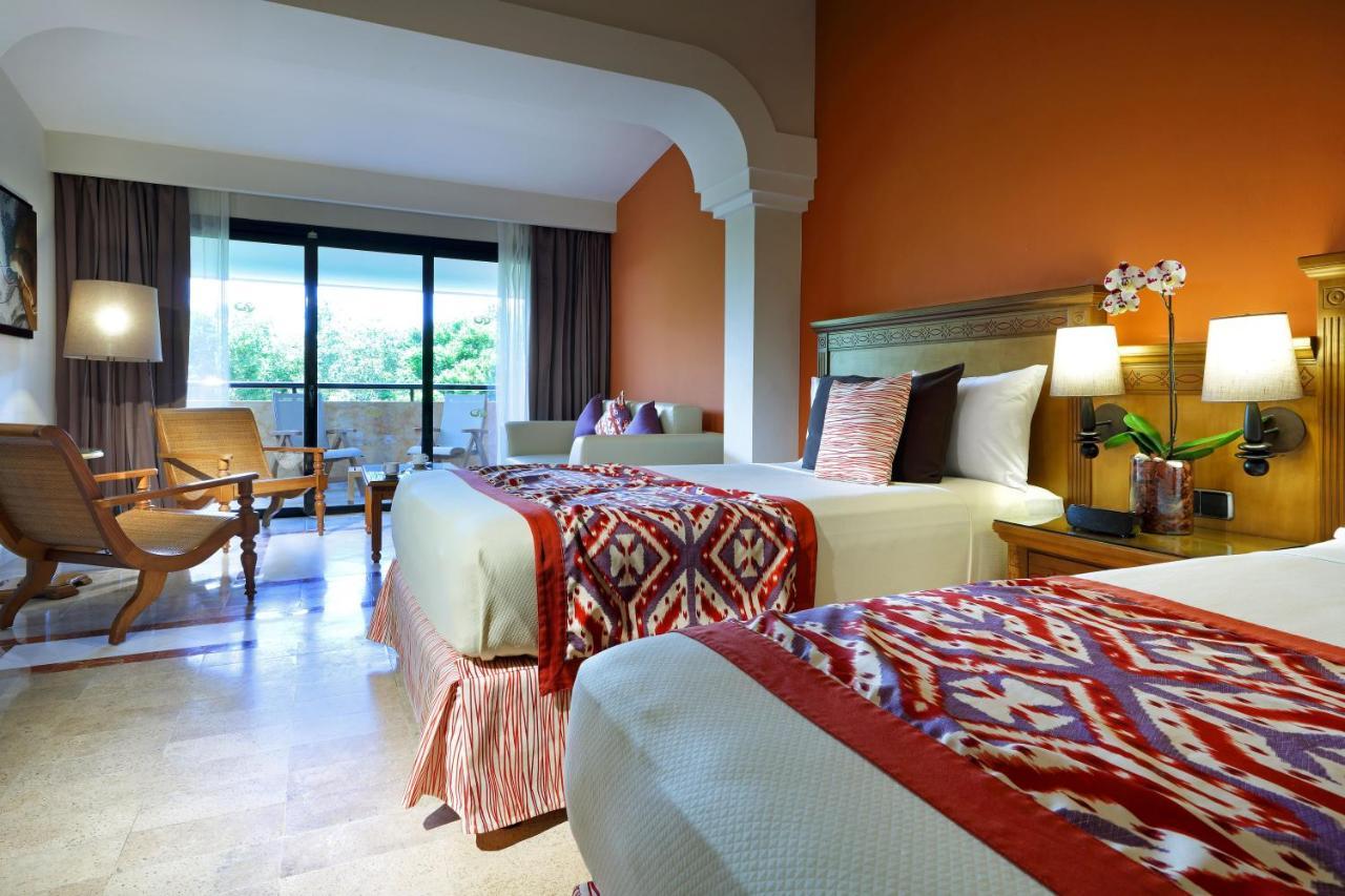 Grand Palladium Colonial & 5*