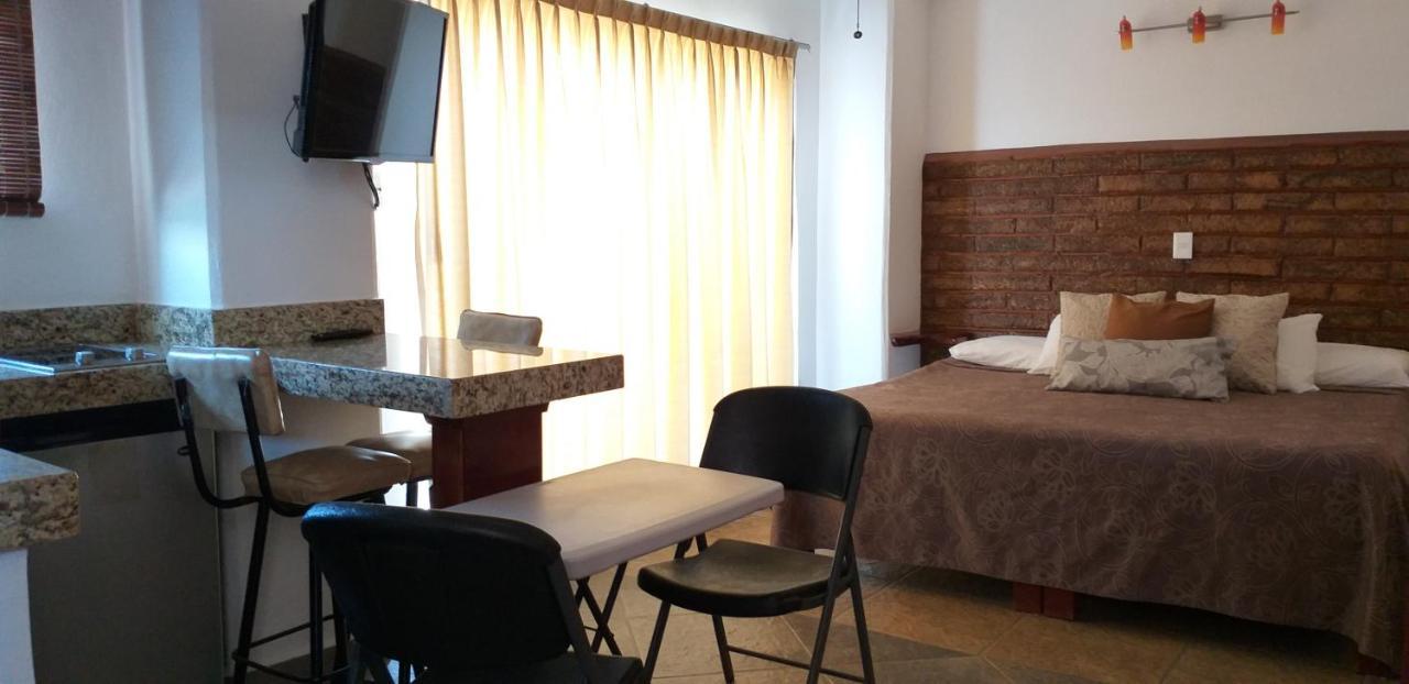 Nadia Hotel