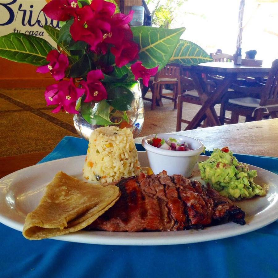Las Brisas Hotel 3*