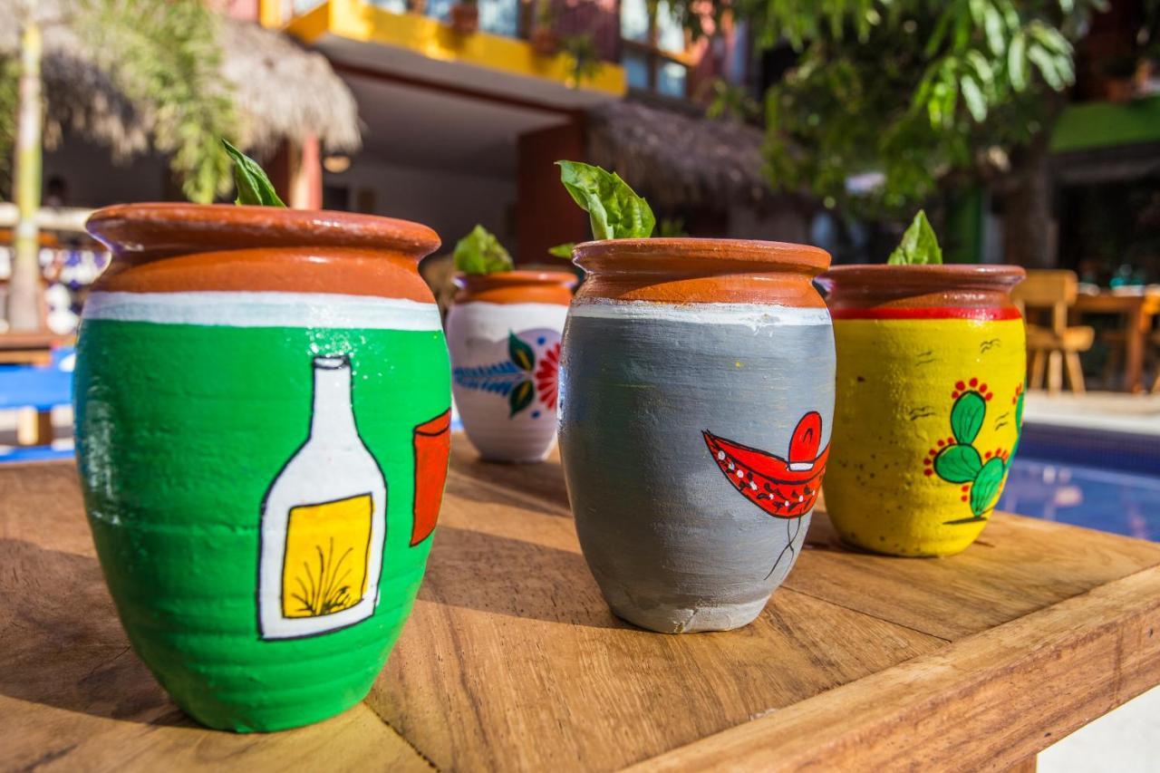 Casa Loteria: Colorful Family Retreat With Pool In Pueblito Hotel