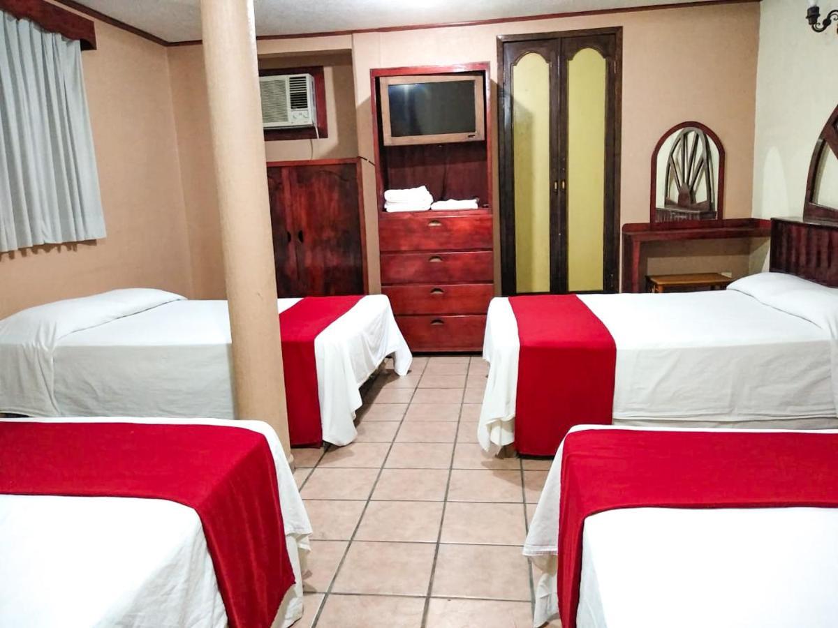 Esmeralda 3*