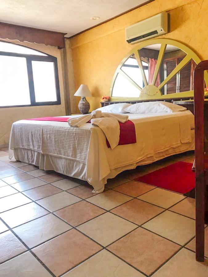 Hotel Esmeralda 3*