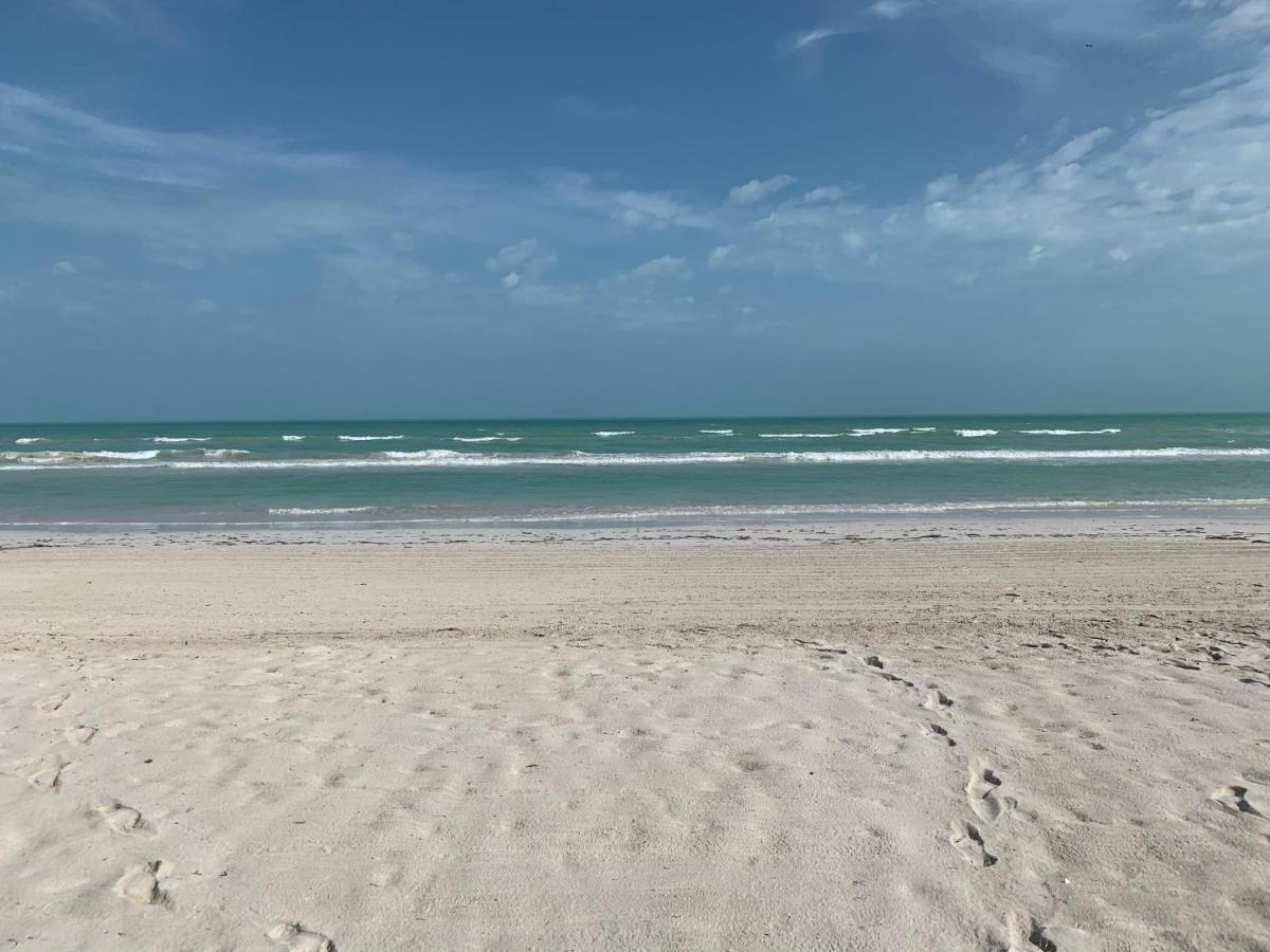 Hotel Casa Mate Beachfront 3*