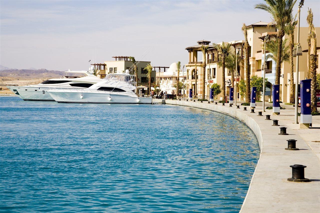 Marina & Club Hotel 4*