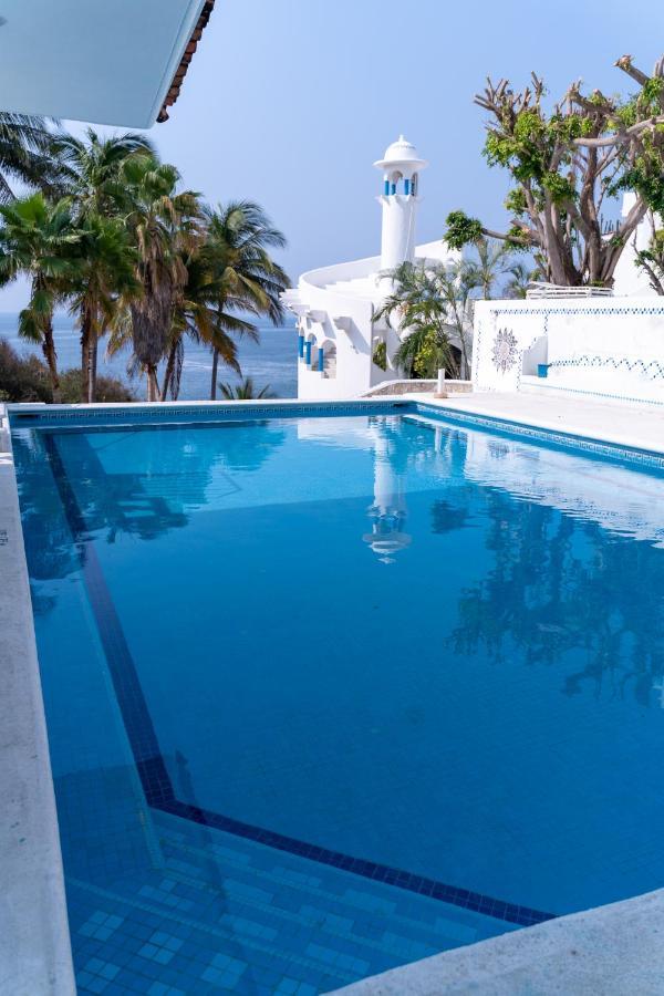 Coral Huatulco 4*