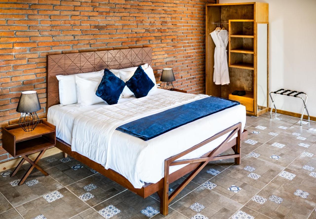 Ojo Azul 5* Valle de Guadalupe