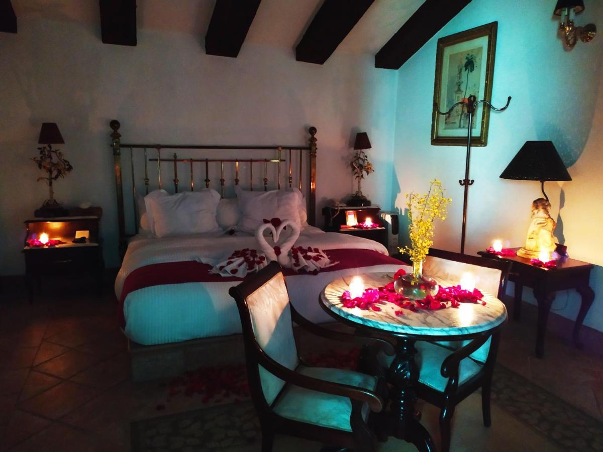 Hotel Calandrias