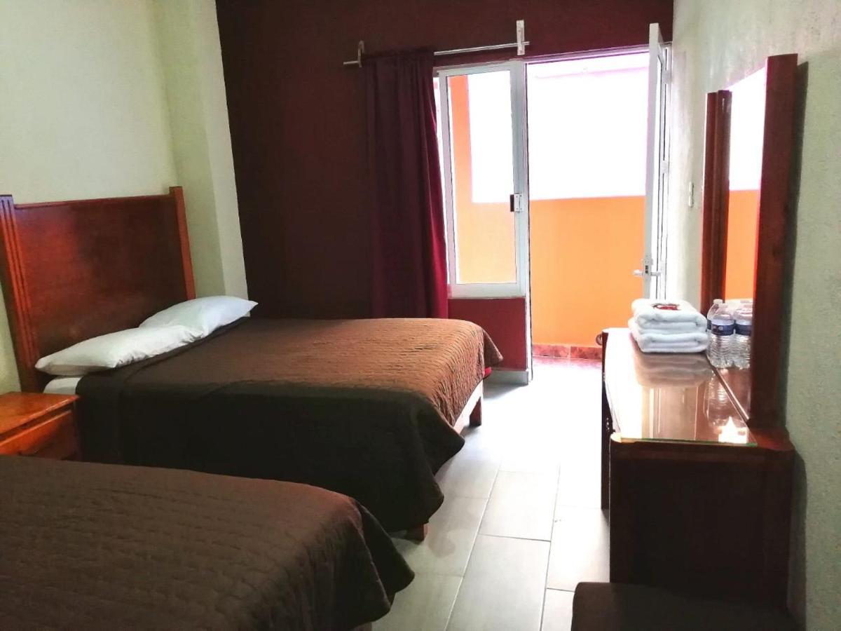 La Gloria Hotel 2*