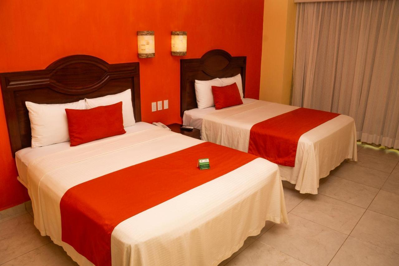 Casa Danna Huatulco Hotel 3*