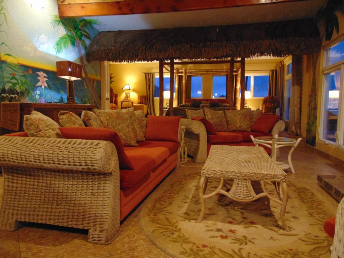 Hotel Poco Cielo 4*