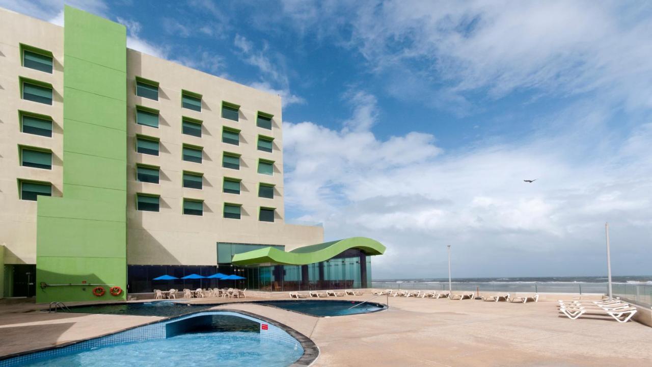 By Ihg