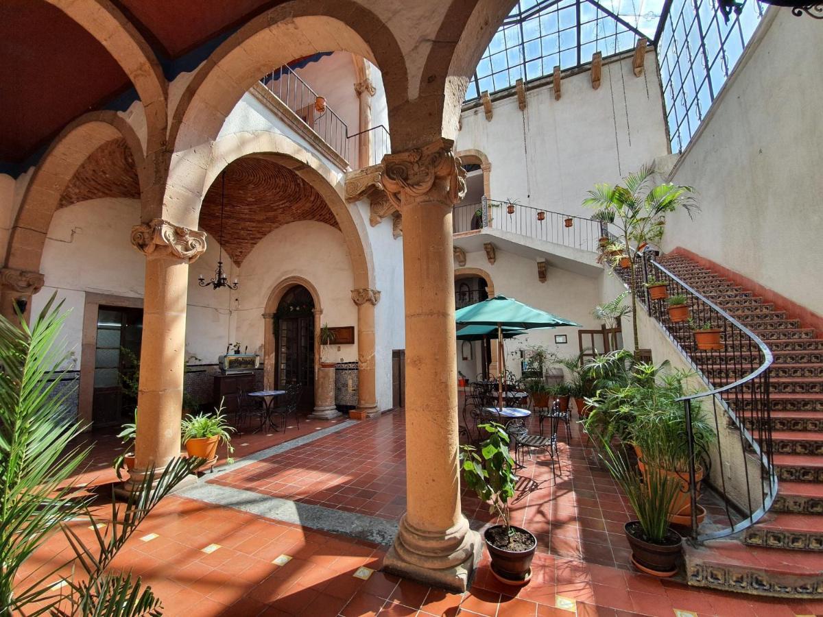 Colonial Restaurante & Bar Hotel