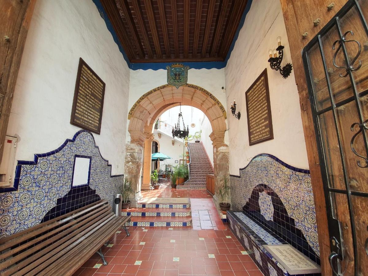 Colonial Restaurante & Bar Hotel 2*
