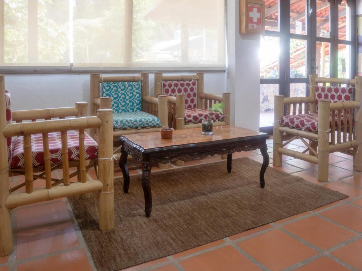 Jarritos Hotel 3*