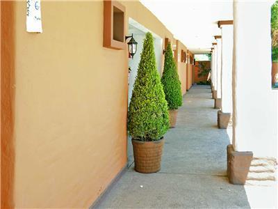Hotel El Rancho 3*