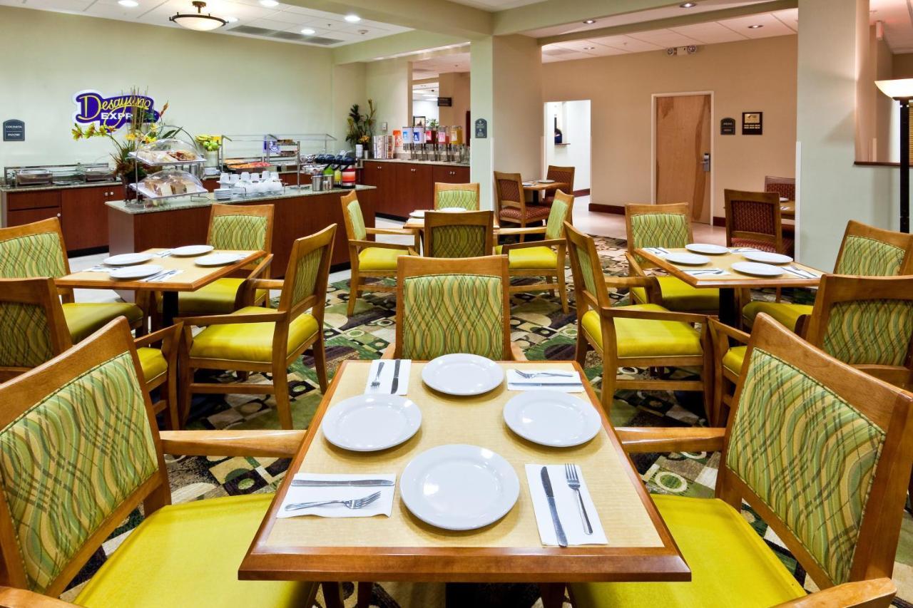 Express & Aeropuerto By Ihg Hotel Monterrey