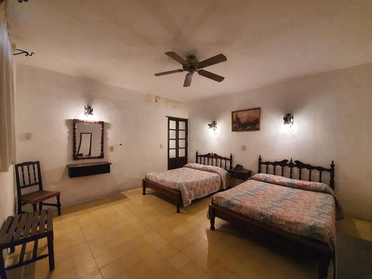 Colonial Restaurante & Bar Hotel