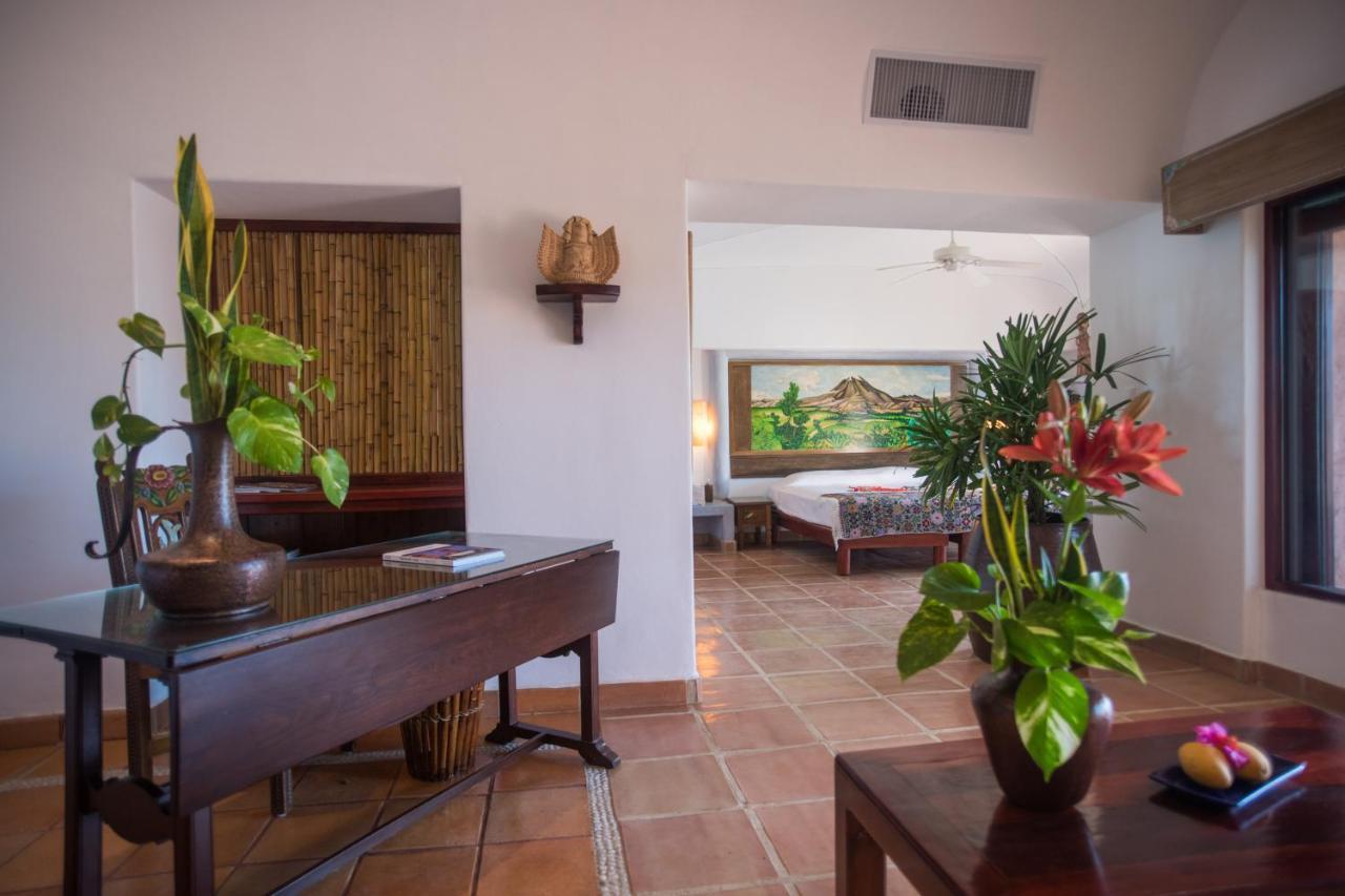 La Casa Que Canta (adults Only) Hotel