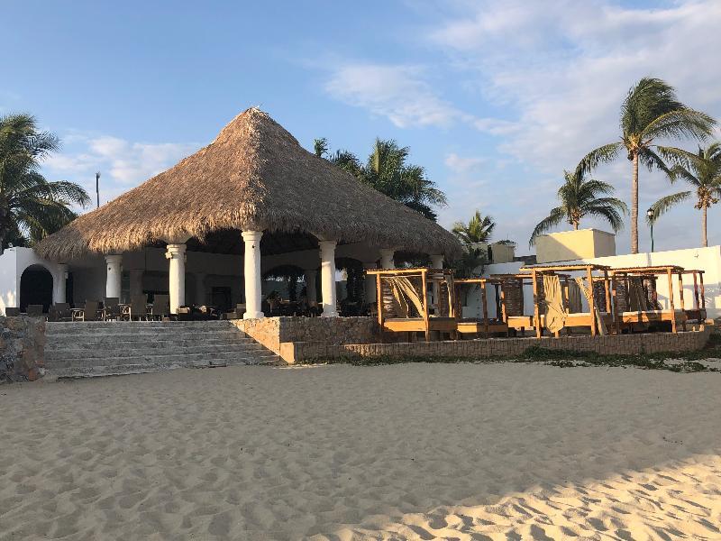 La Isla Hotel 4*