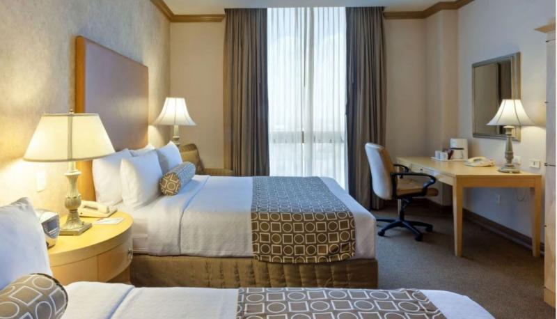 Crowne Plaza By Ihg Hotel