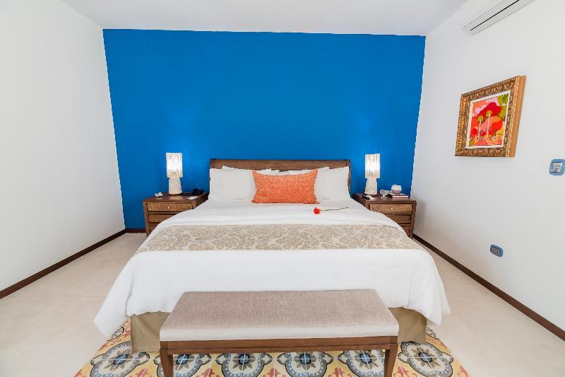 Delfina Boutique 5*