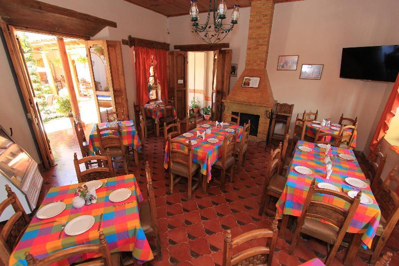 Hotel La Casa De Mama 3*