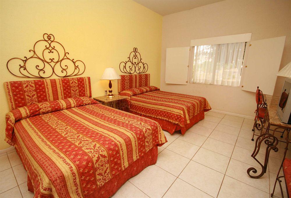 Hotel Palomas Express 3*