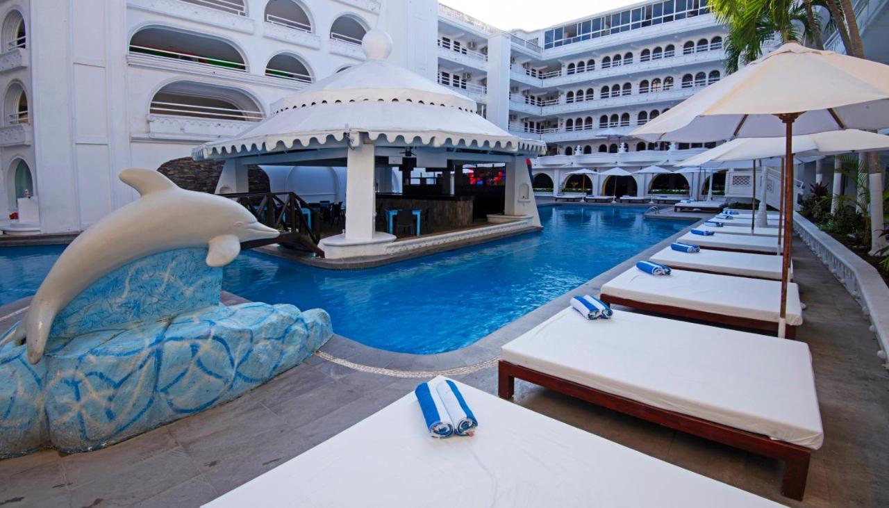 Fiesta Mexicana Hotel 4*