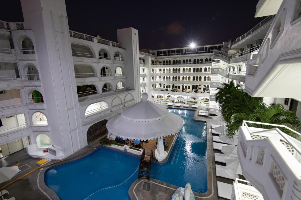Hotel Fiesta Mexicana 4*