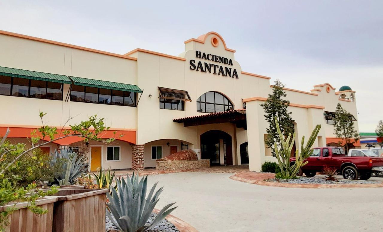 Hacienda Santana 3*