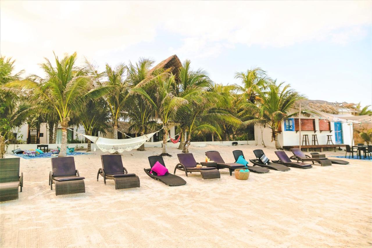 Hotel La Puerta Azul Beachfront - Adults Only 4*