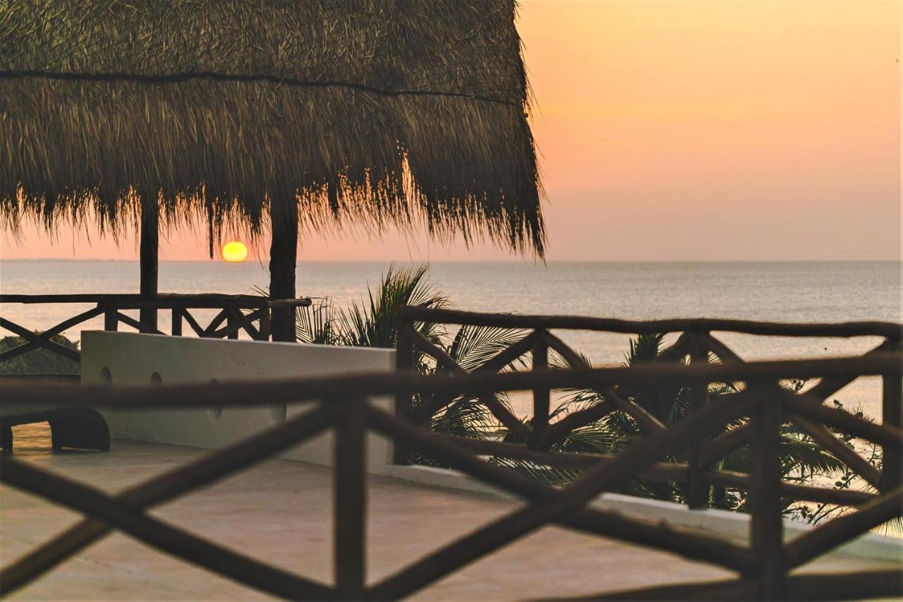 Hotel La Puerta Azul Beachfront - Adults Only 4*