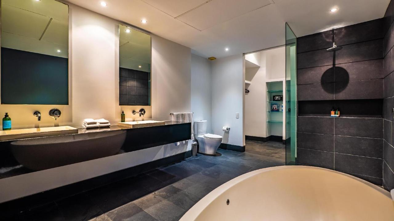 Paramount Bay - 308 Peaceful Luxury View 2 Br Holiday home *