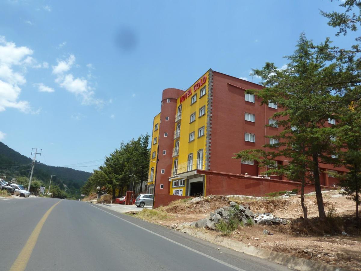 Gold Hotel