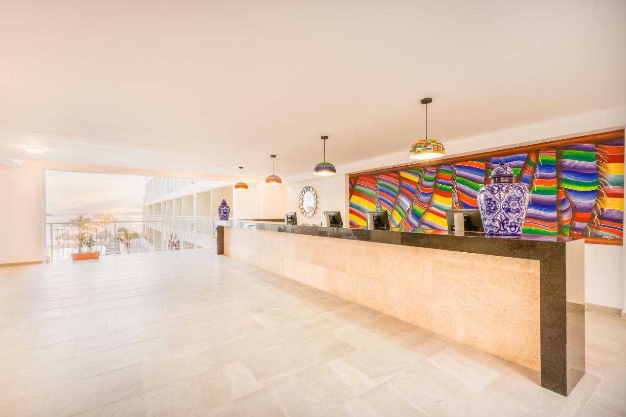 Decameron La Marina Guayabitos, Ramada Resort 3*
