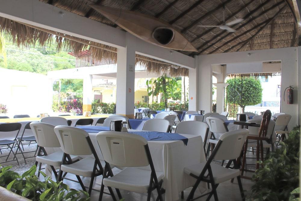 Hotel Arrecife Huatulco