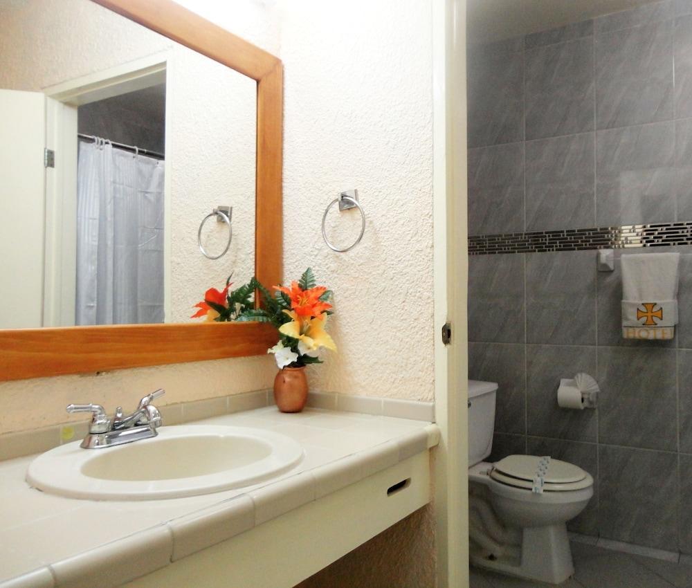 Santo Tomas Hotel 3*