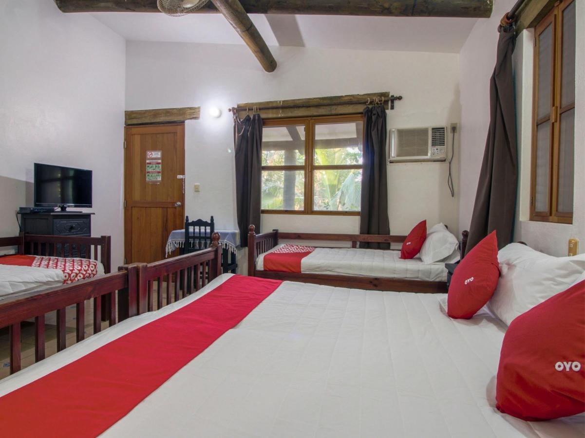 Villas Palmira - Beach Front Hotel