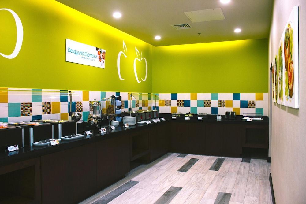 Express & By Ihg Hotel 4*