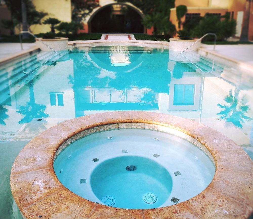 Hotel Santuario Diegueno 4*
