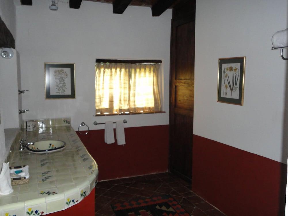 Hacienda De La Luz 4*