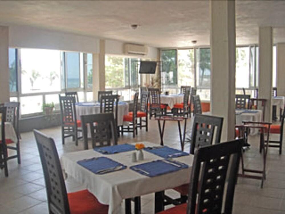 Chachalacas Hotel
