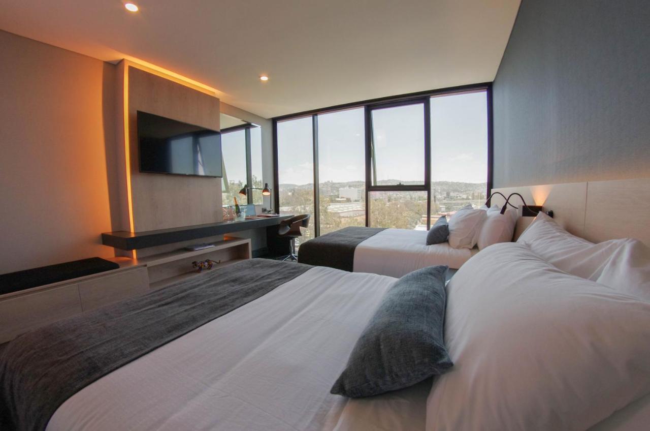 Quartz & Hotel Tijuana