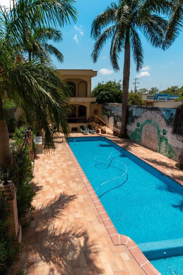 Western Plaza Hotel