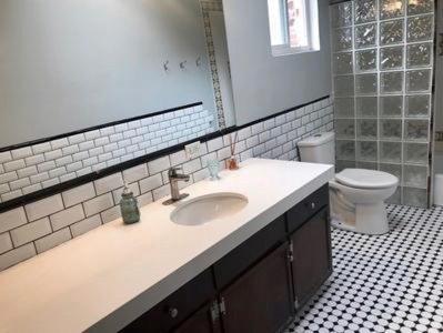 House Sleeps 14 & Steps To Sandy Mins To Downtown * Rosarito
