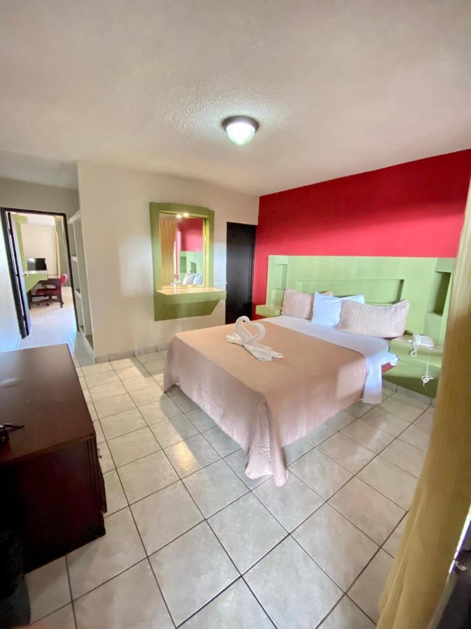 Altos Hotel
