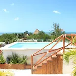 Ensueno Holbox & Beach Club