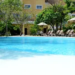 Courtyard By Marriott Cancun Airport